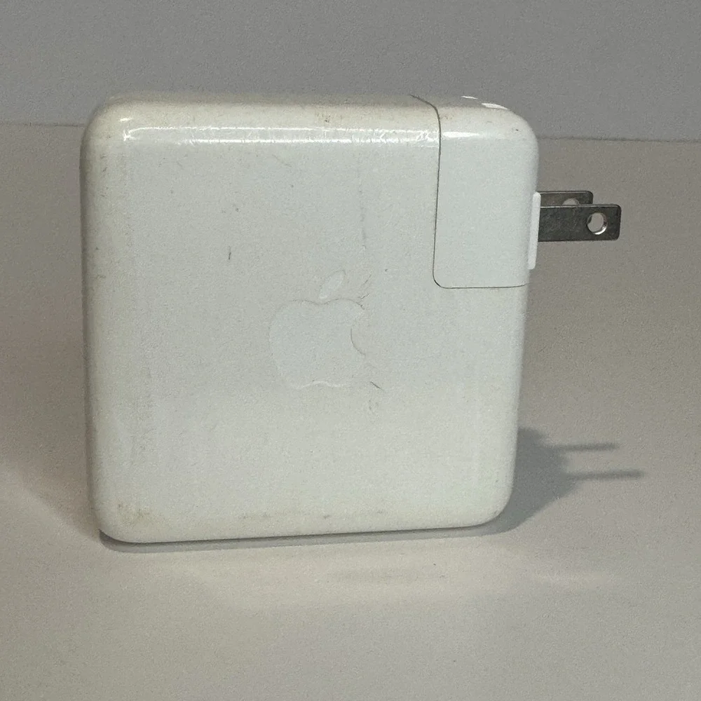 Original 61W USB-C AC Adapter Charging Block Apple MacBook Pro 13